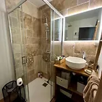Bel T3 Renove Avec Vue Sur A - Fr-1-494-213