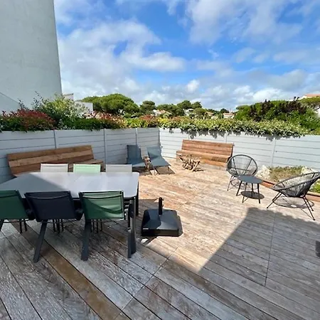 Apartment Bel T3 Renove Avec Vue Sur A - Fr-1-494-213 *