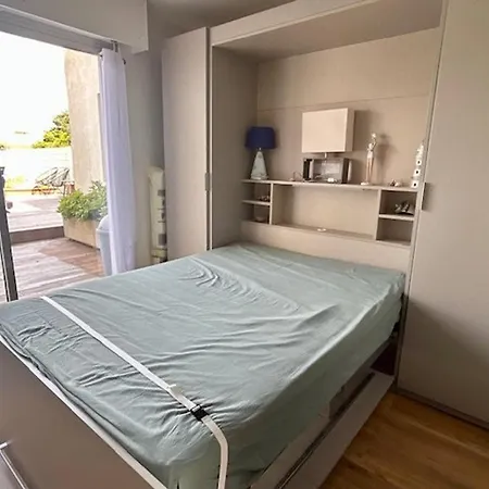 Apartment Bel T3 Renove Avec Vue Sur A - Fr-1-494-213 *