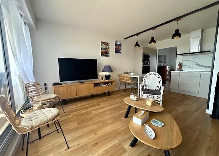 Bel T3 Renove Avec Vue Sur A - Fr-1-494-213 Apartment *